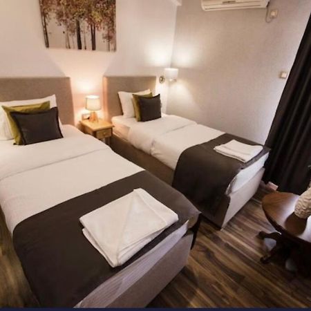 Hotel Garni Ideal Podgorica Zewnętrze zdjęcie
