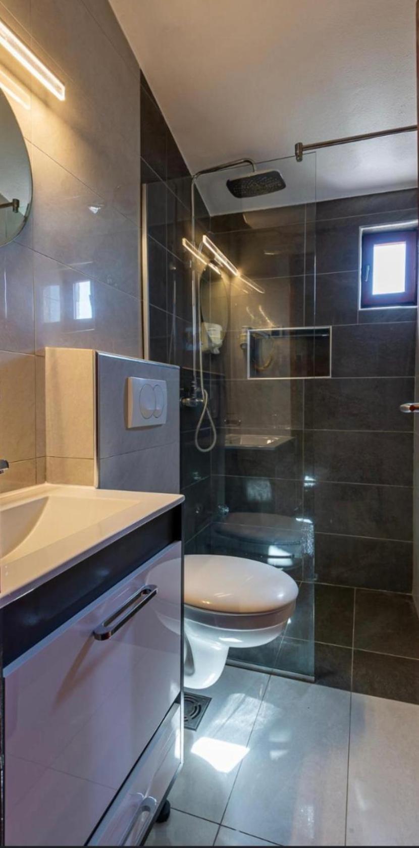 Hotel Garni Ideal Podgorica Zewnętrze zdjęcie